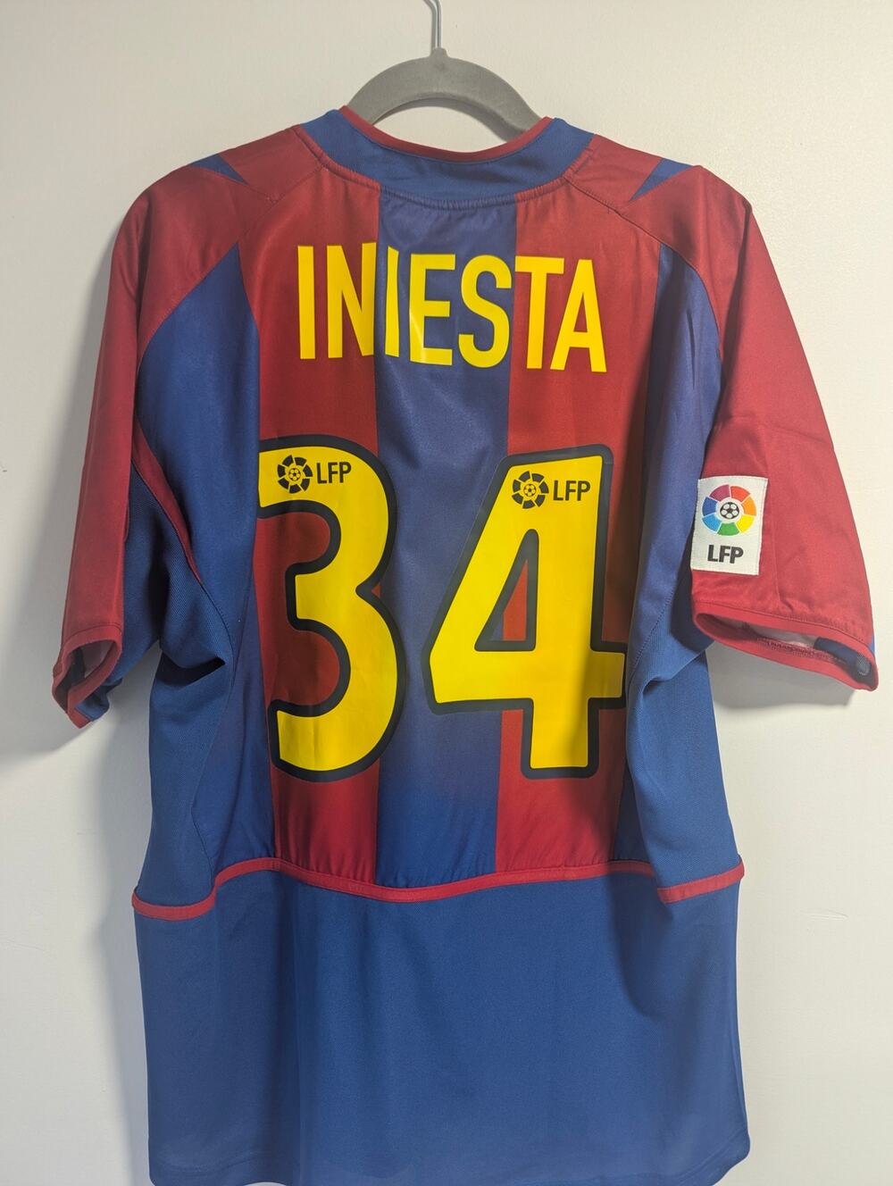 FC Barcelona 2002–03 Home Iniesta Jersey – Rare Authentic Vintage Nike Men Large